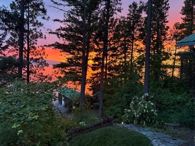 332 Flathead Lodge Road, Bigfork, MT 59911 Colorful sunsets await you at the lake