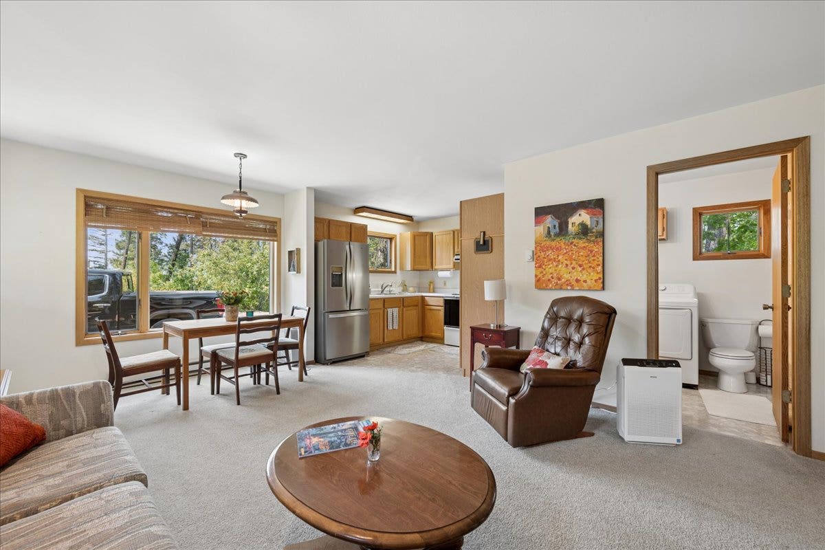 332 Flathead Lodge Road, Bigfork, MT 59911 332 Flathead Lodge Road, Bigfork, MT 59911