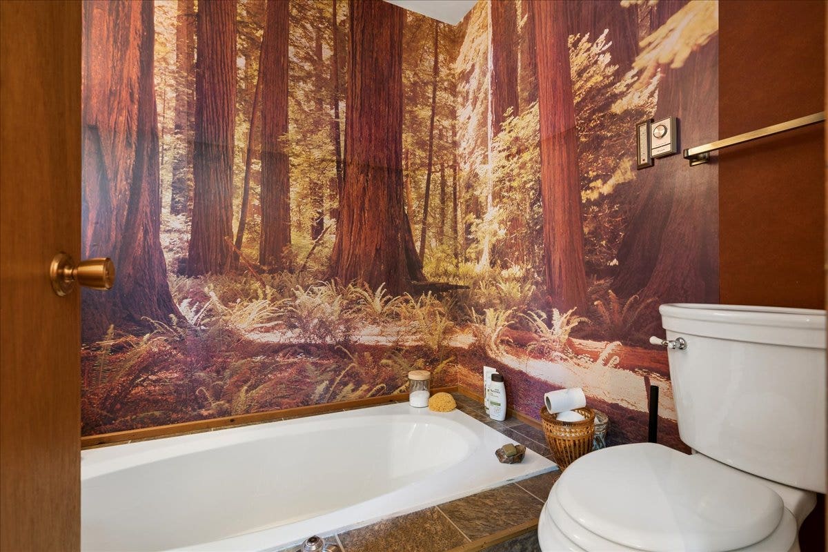 332 Flathead Lodge Road, Bigfork, MT 59911 3/4 master bath