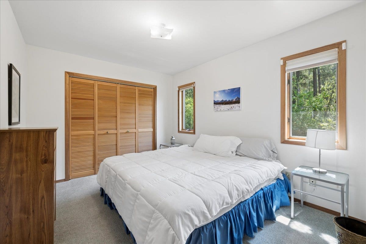 332 Flathead Lodge Road, Bigfork, MT 59911 Bedroom #2 Kinderhaus