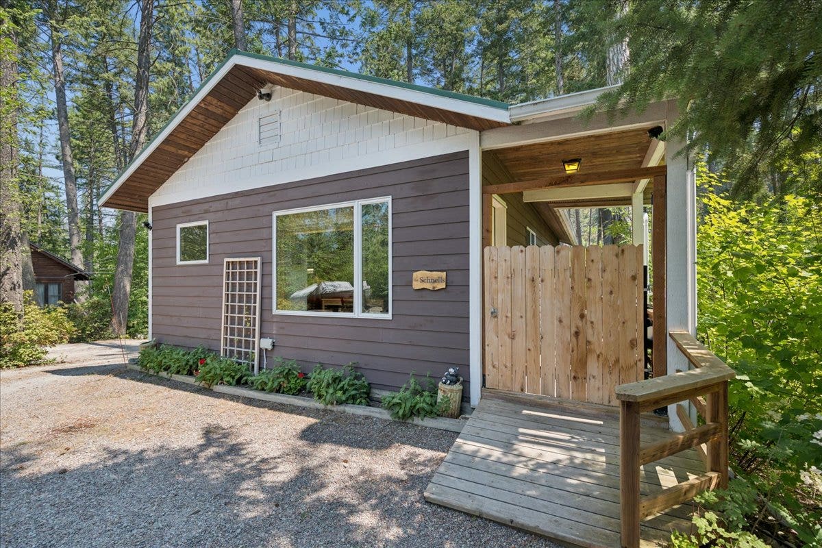 332 Flathead Lodge Road, Bigfork, MT 59911 Kinderhaus cabin (2 bedroom)