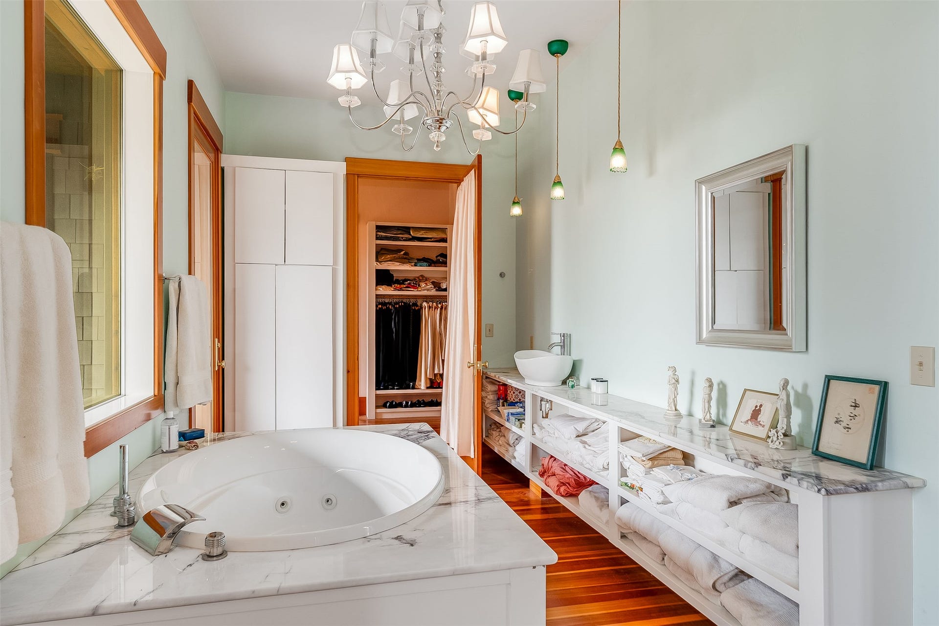 21848 Mt Highway 35, Bigfork, MT 59911 Soaking tub with jetted features set in a marble-finish surround