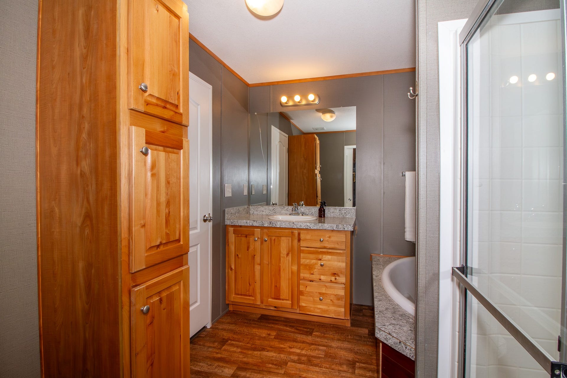 220 Gunsite Loop, Kalispell, MT 59901 220 Gunsite Loop, Kalispell, MT 59901