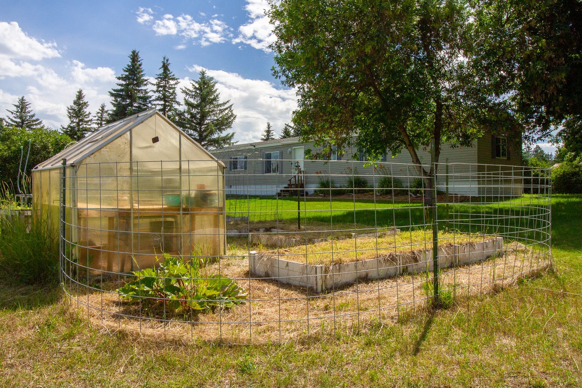 220 Gunsite Loop, Kalispell, MT 59901 green house