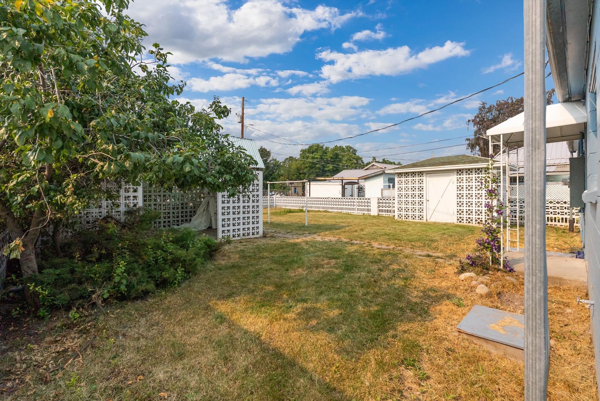5 7th Avenue W, Polson, MT 59860 5 7th Avenue W, Polson, MT 59860