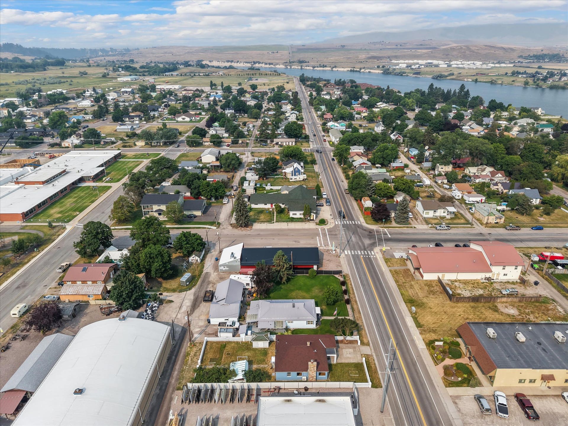 5 7th Avenue W, Polson, MT 59860 5 7th Avenue W, Polson, MT 59860