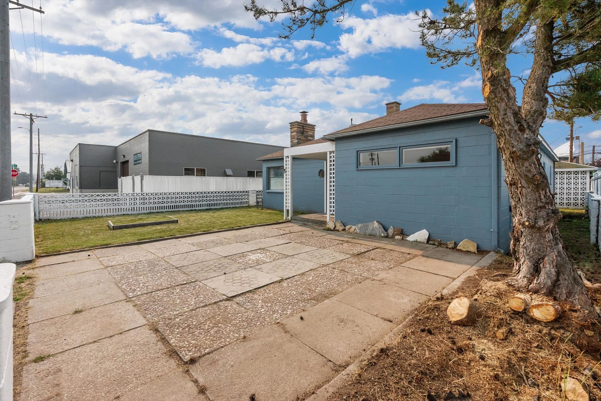 5 7th Avenue W, Polson, MT 59860 5 7th Avenue W, Polson, MT 59860