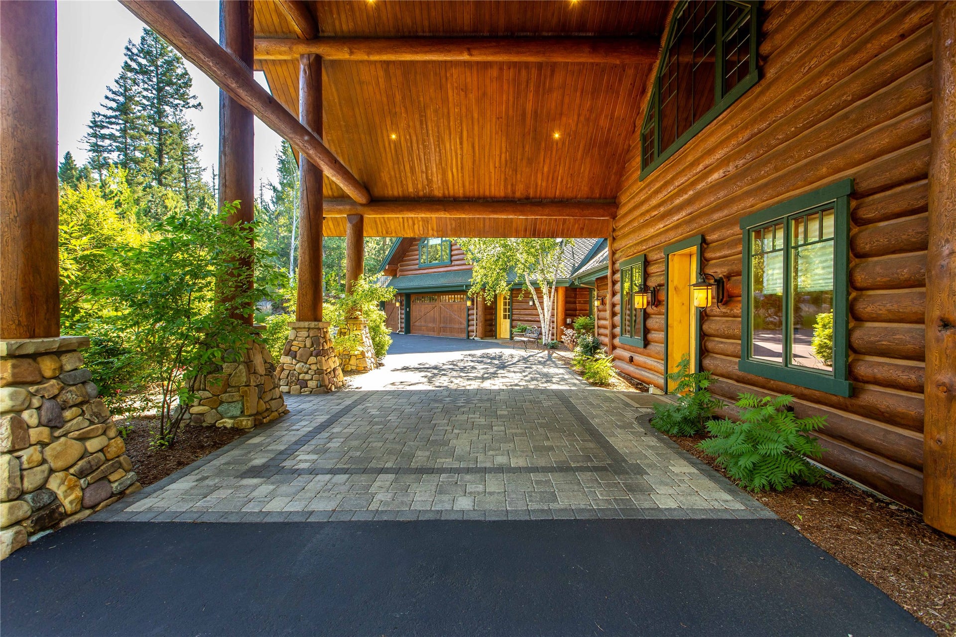 28013 Swan Cove Drive, Bigfork, MT 59911