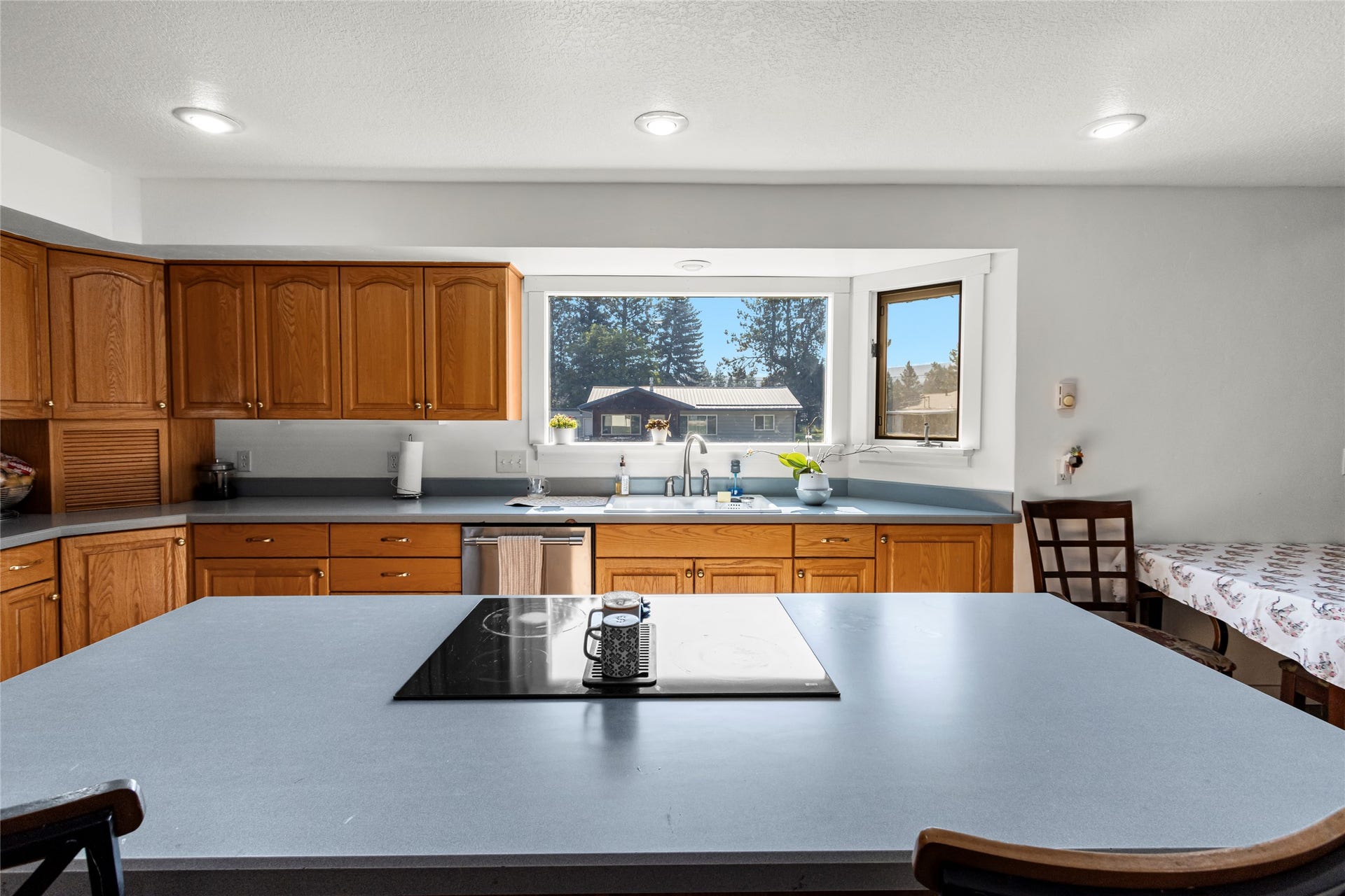 228 Lake Hills Court, Bigfork, MT 59911