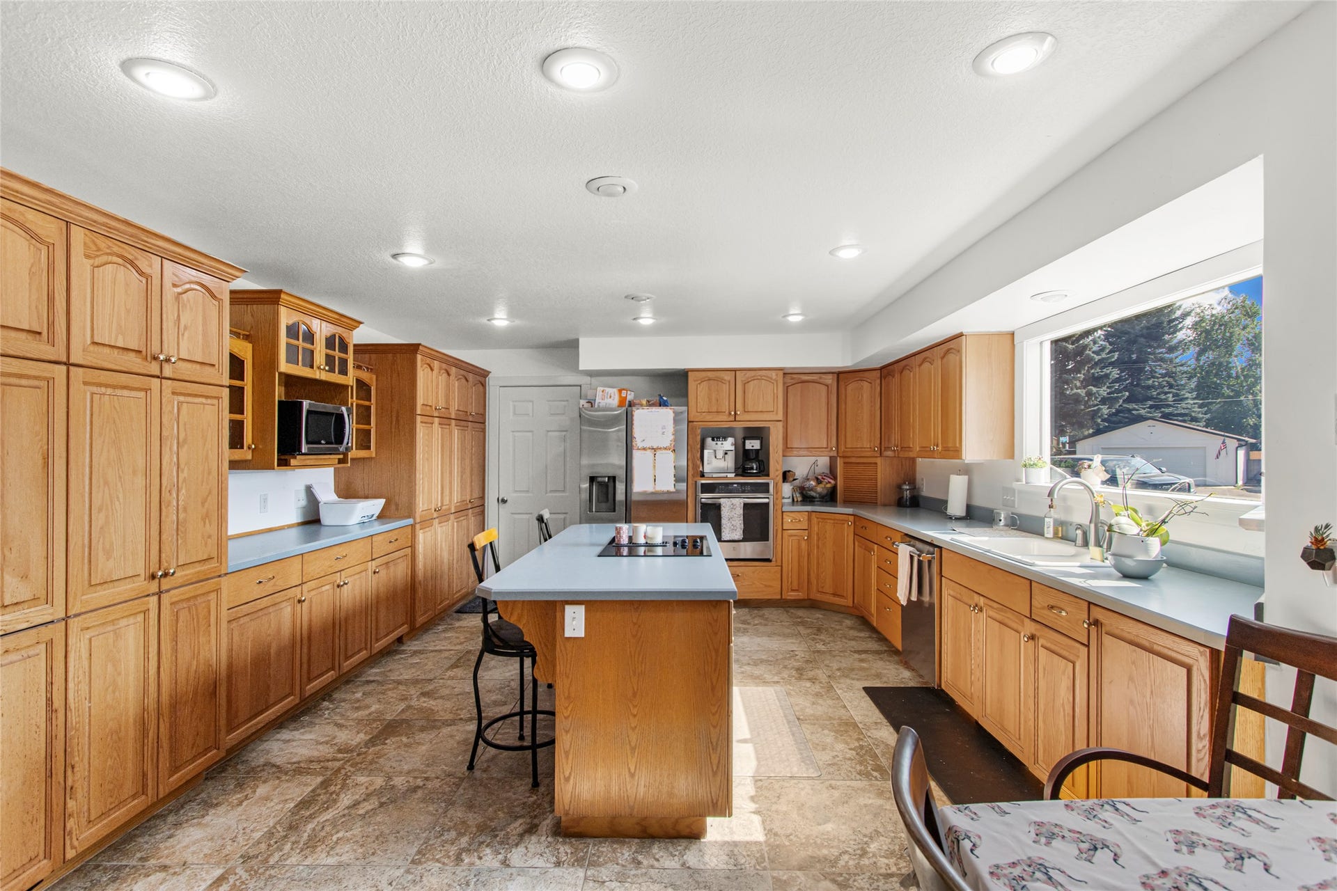 228 Lake Hills Court, Bigfork, MT 59911