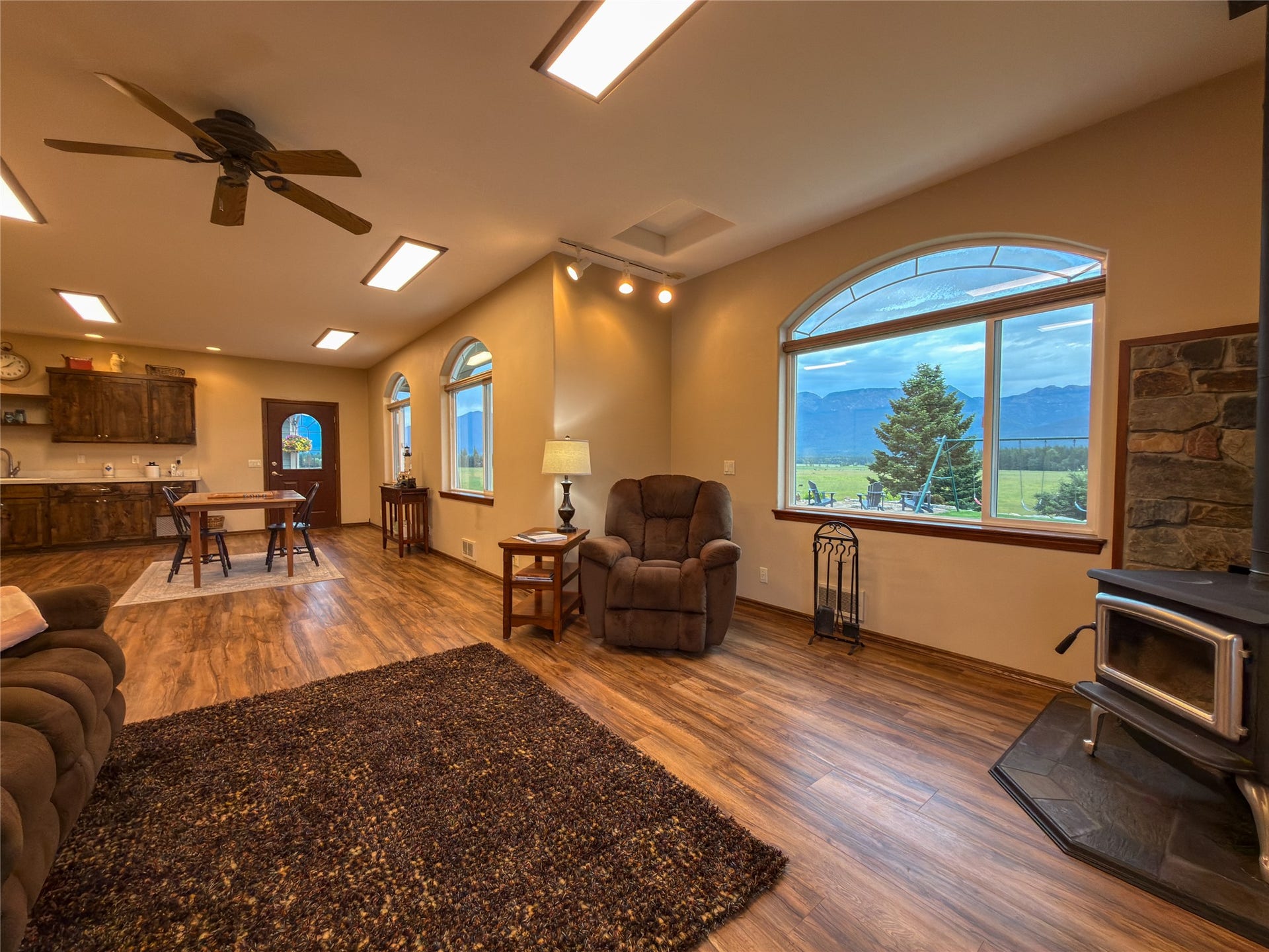 285 Swan River Road, Bigfork, MT 59911 285 Swan River Road, Bigfork, MT 59911