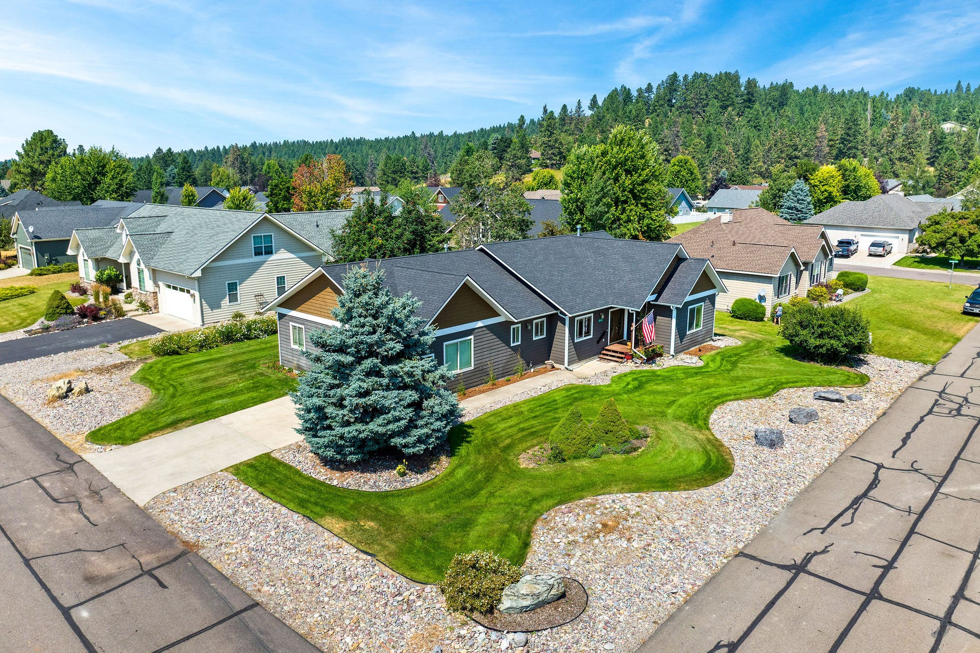 214 O'Brien Terrace N, Bigfork, MT 59911 Corner lot