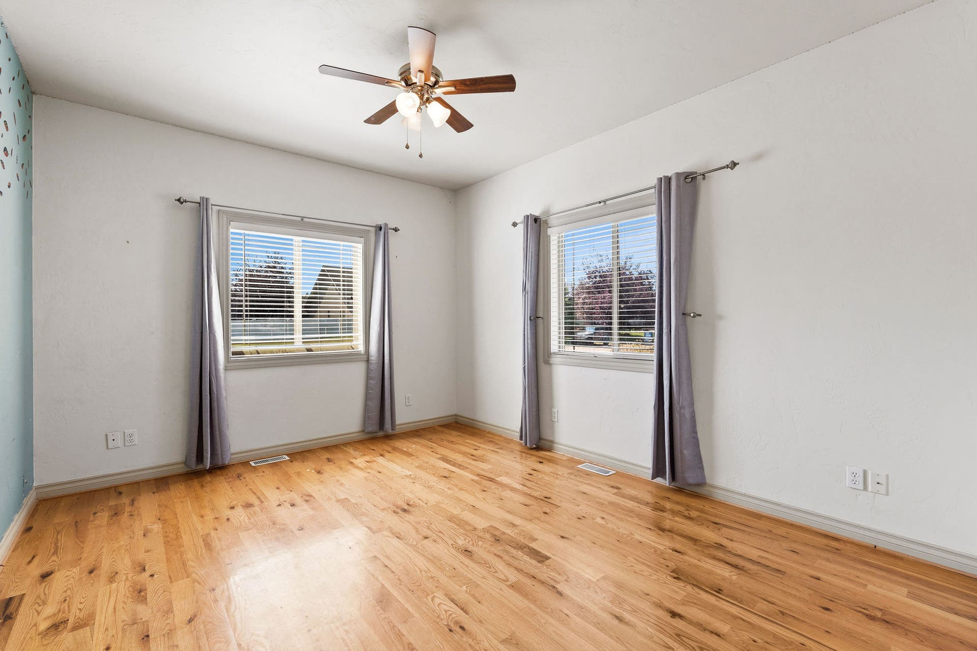 214 O'Brien Terrace N, Bigfork, MT 59911 Guest Bedroom #2 - oak hardwood floors