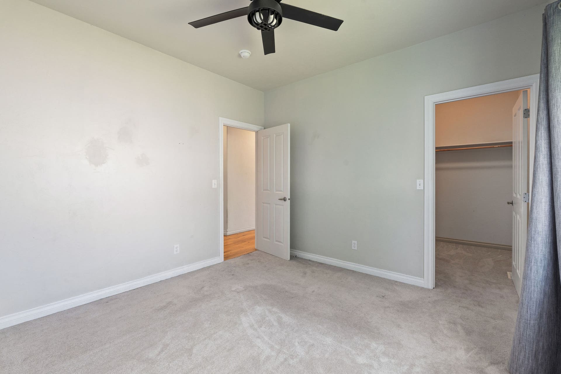 214 O'Brien Terrace N, Bigfork, MT 59911 Guest Bedroom #1