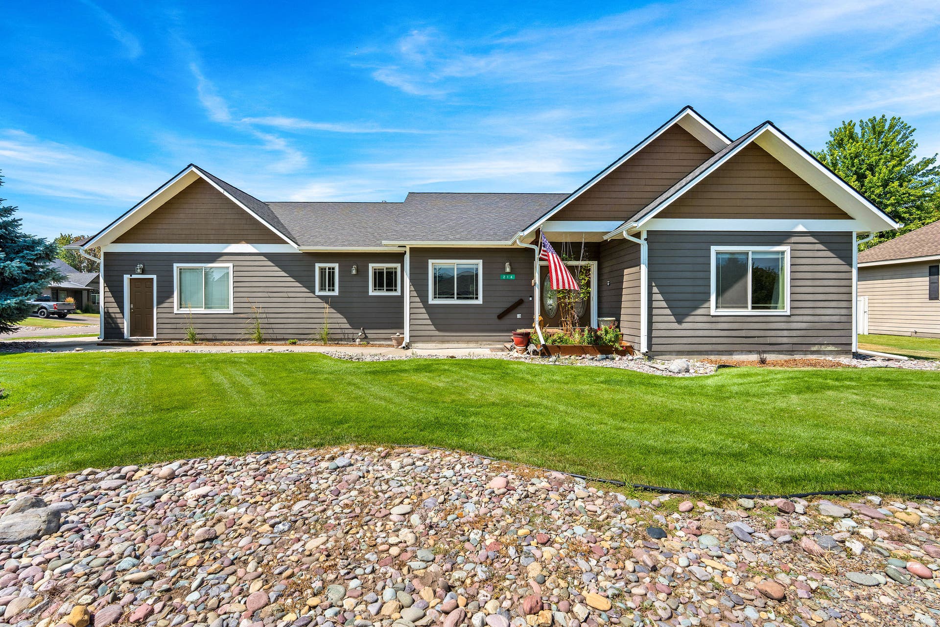 214 O'Brien Terrace N, Bigfork, MT 59911 3BD/2BA home