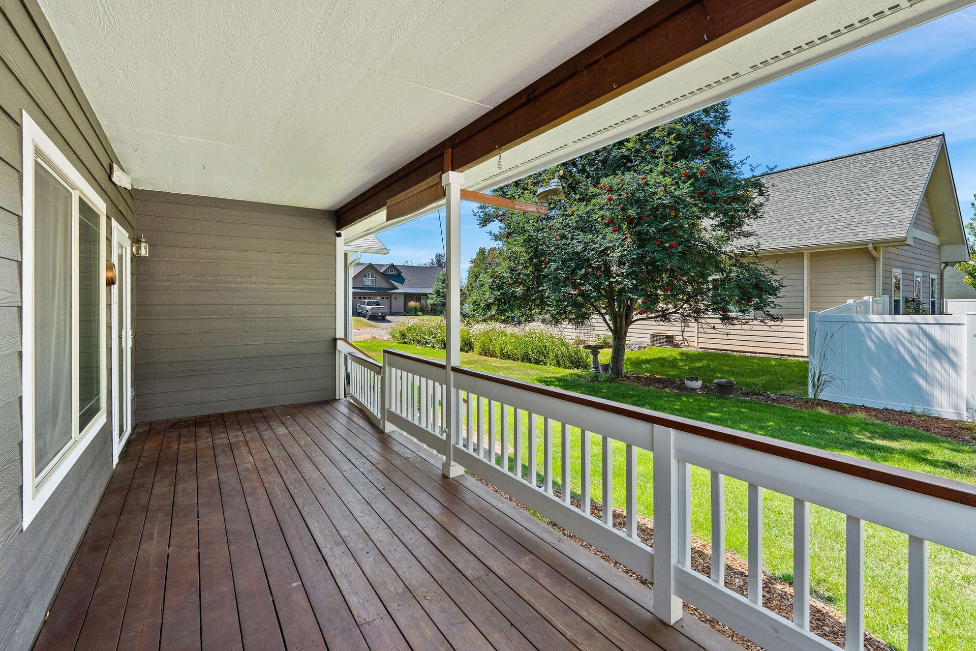 214 O'Brien Terrace N, Bigfork, MT 59911 Covered wood deck