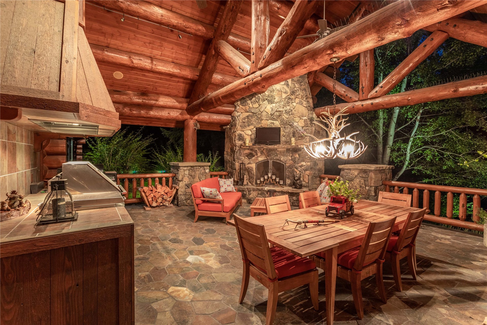 12890 Carney Ranch Road, Bigfork, MT 59911 12890 Carney Ranch Road, Bigfork, MT 59911