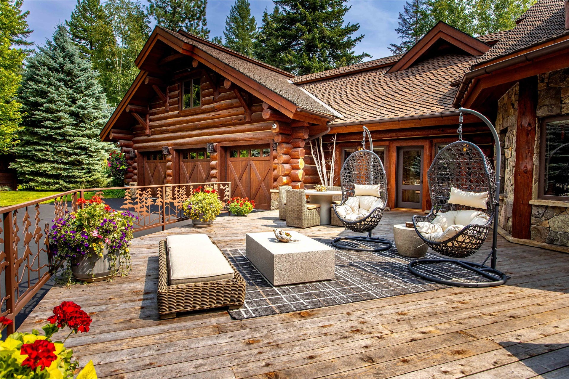 12890 Carney Ranch Road, Bigfork, MT 59911 Peaceful and serene