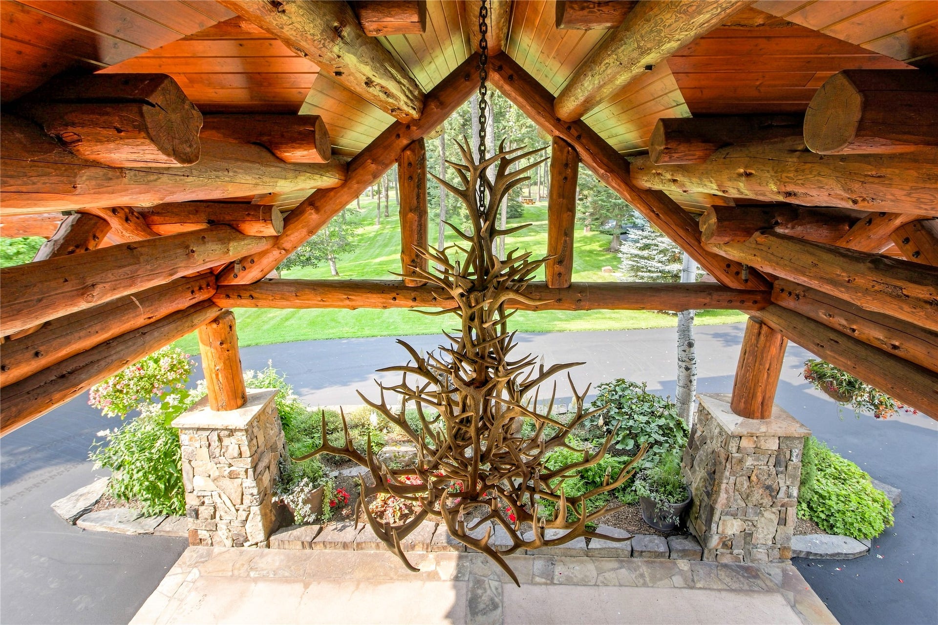 12890 Carney Ranch Road, Bigfork, MT 59911 12890 Carney Ranch Road, Bigfork, MT 59911