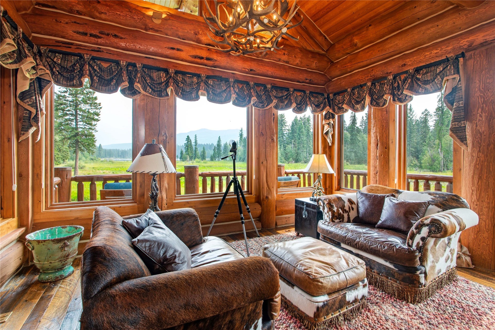 12890 Carney Ranch Road, Bigfork, MT 59911 A place to reflect before bedtime
