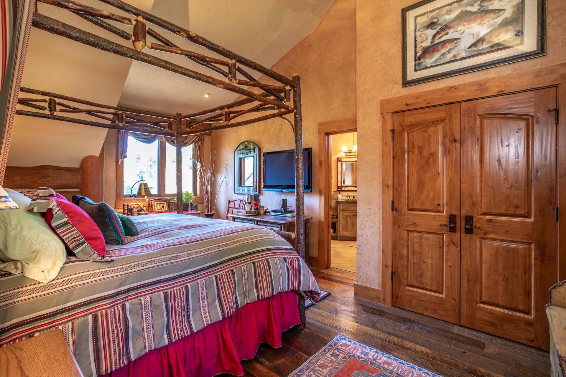 12890 Carney Ranch Road, Bigfork, MT 59911 Second upper level bedroom suite