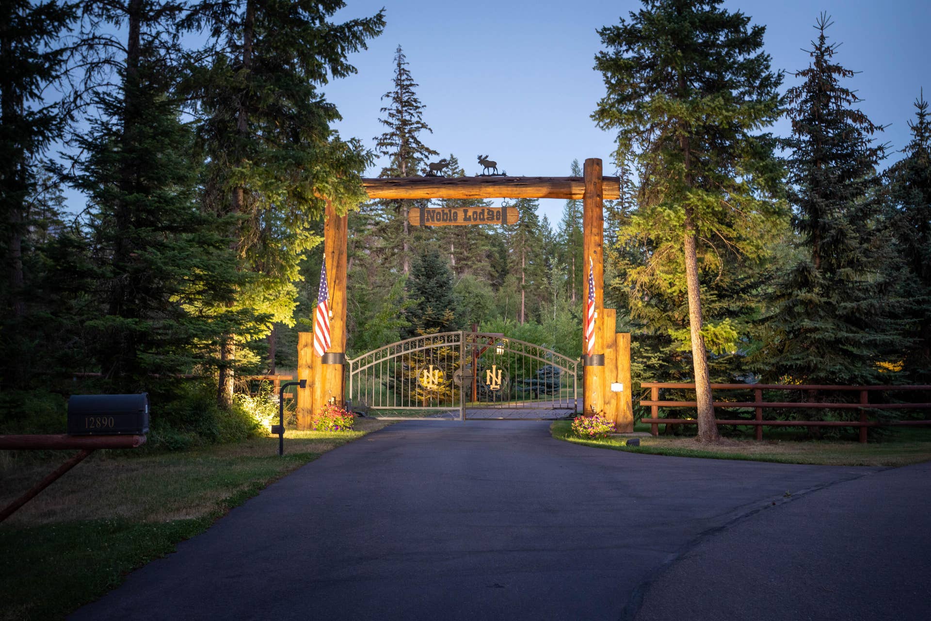 12890 Carney Ranch Road, Bigfork, MT 59911 Welcome to Noble Lodge