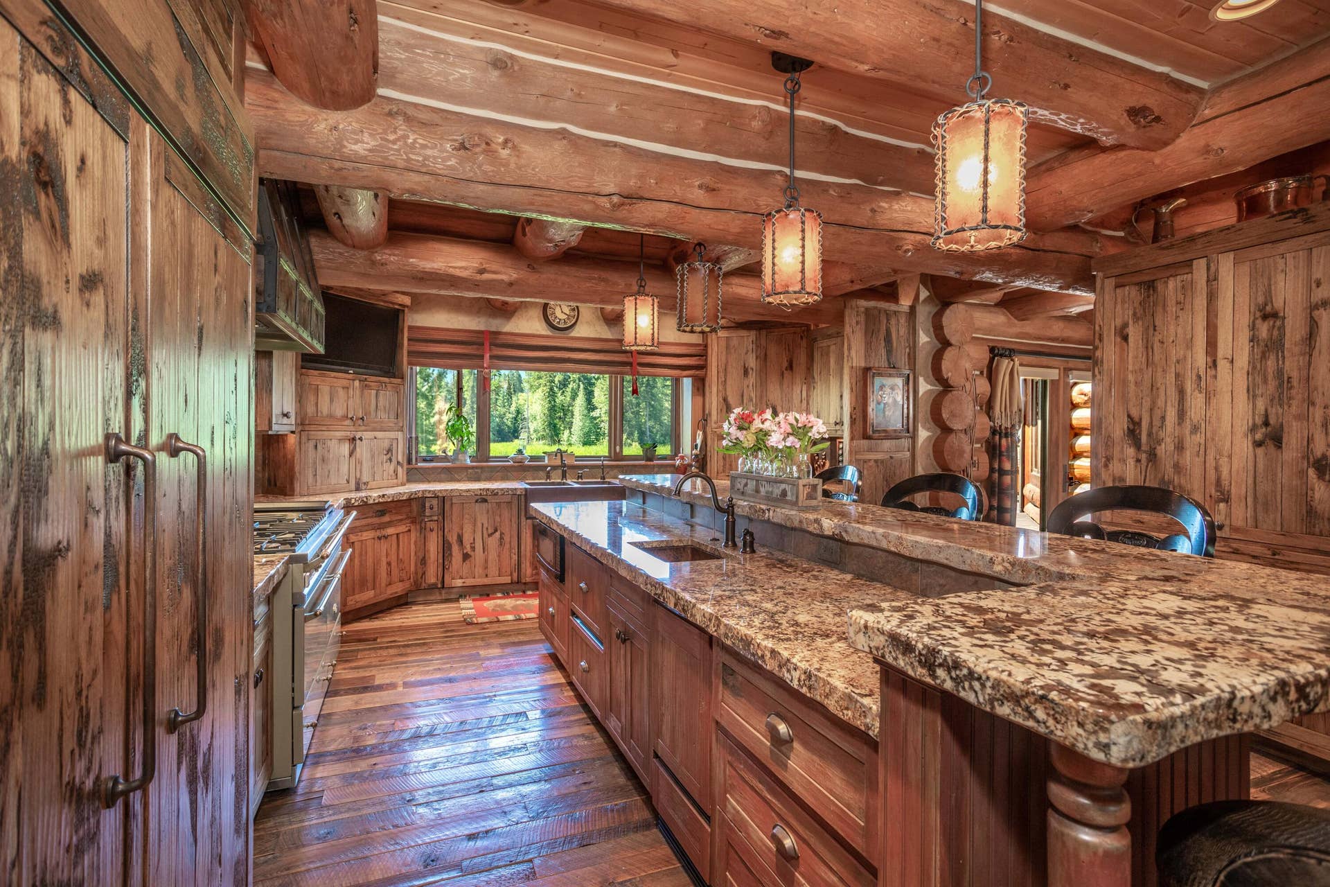 12890 Carney Ranch Road, Bigfork, MT 59911 12890 Carney Ranch Road, Bigfork, MT 59911