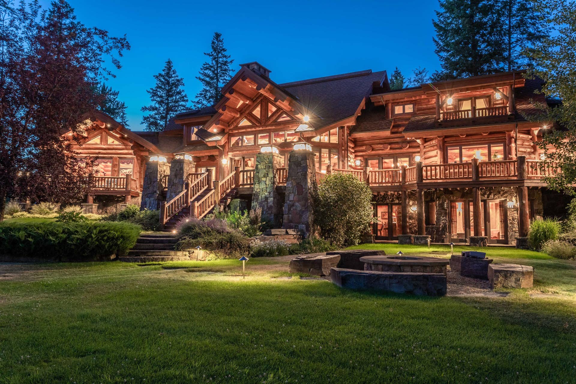 12890 Carney Ranch Road, Bigfork, MT 59911 Illuminating
