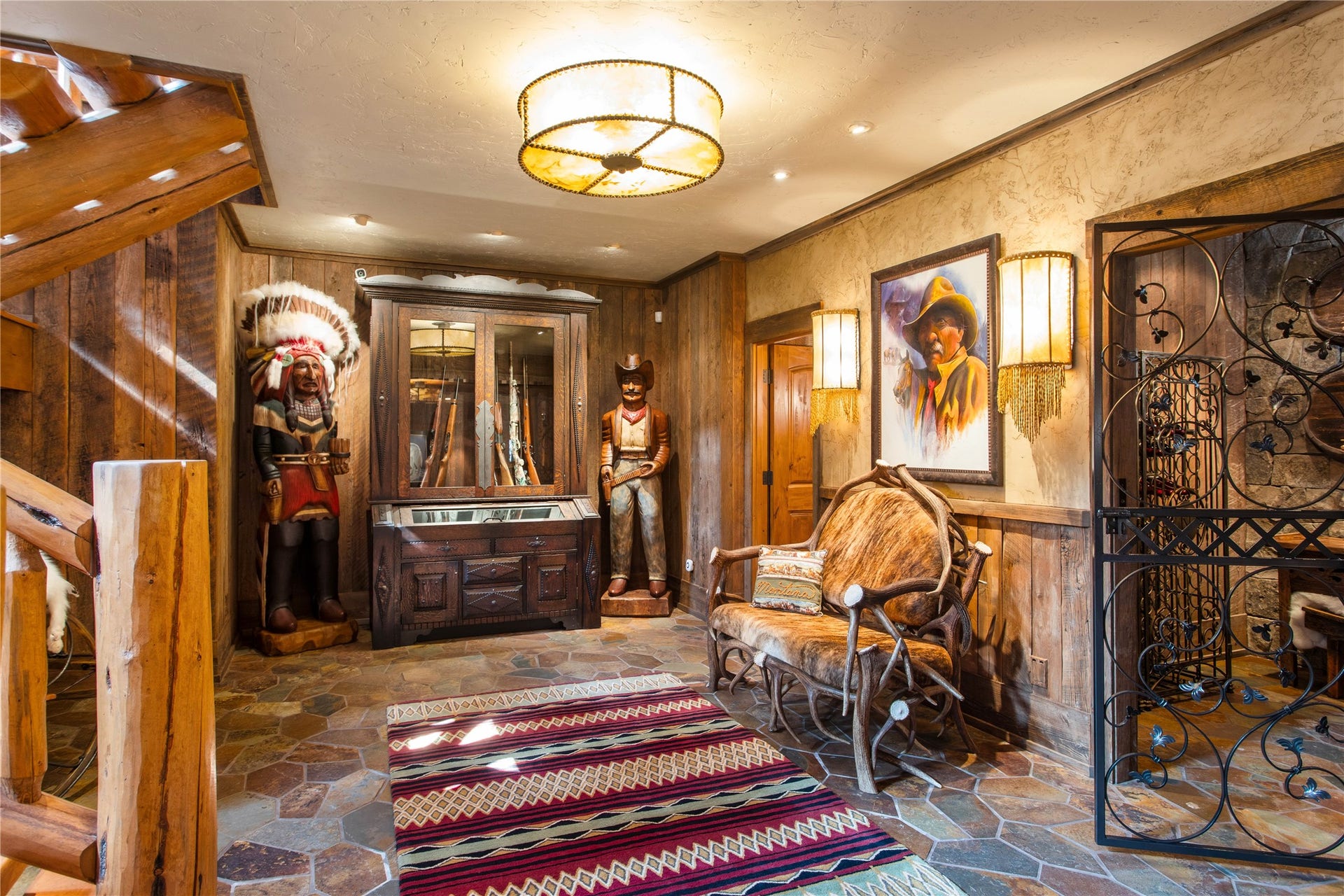12890 Carney Ranch Road, Bigfork, MT 59911 Lower level landing