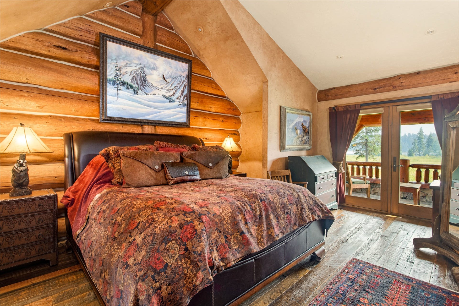 12890 Carney Ranch Road, Bigfork, MT 59911 Upper level bedroom suite