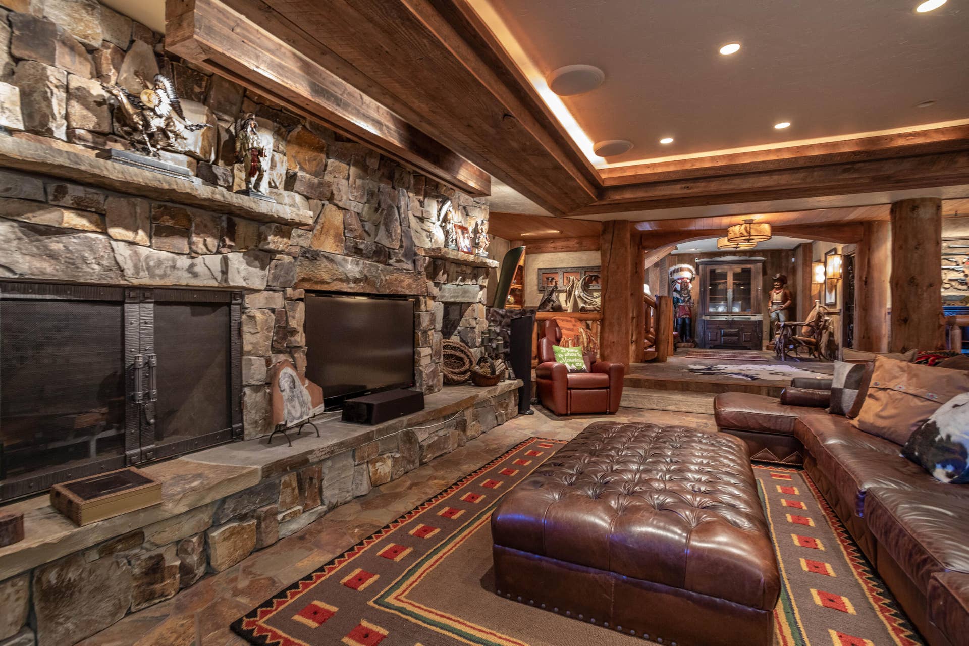 12890 Carney Ranch Road, Bigfork, MT 59911 12890 Carney Ranch Road, Bigfork, MT 59911