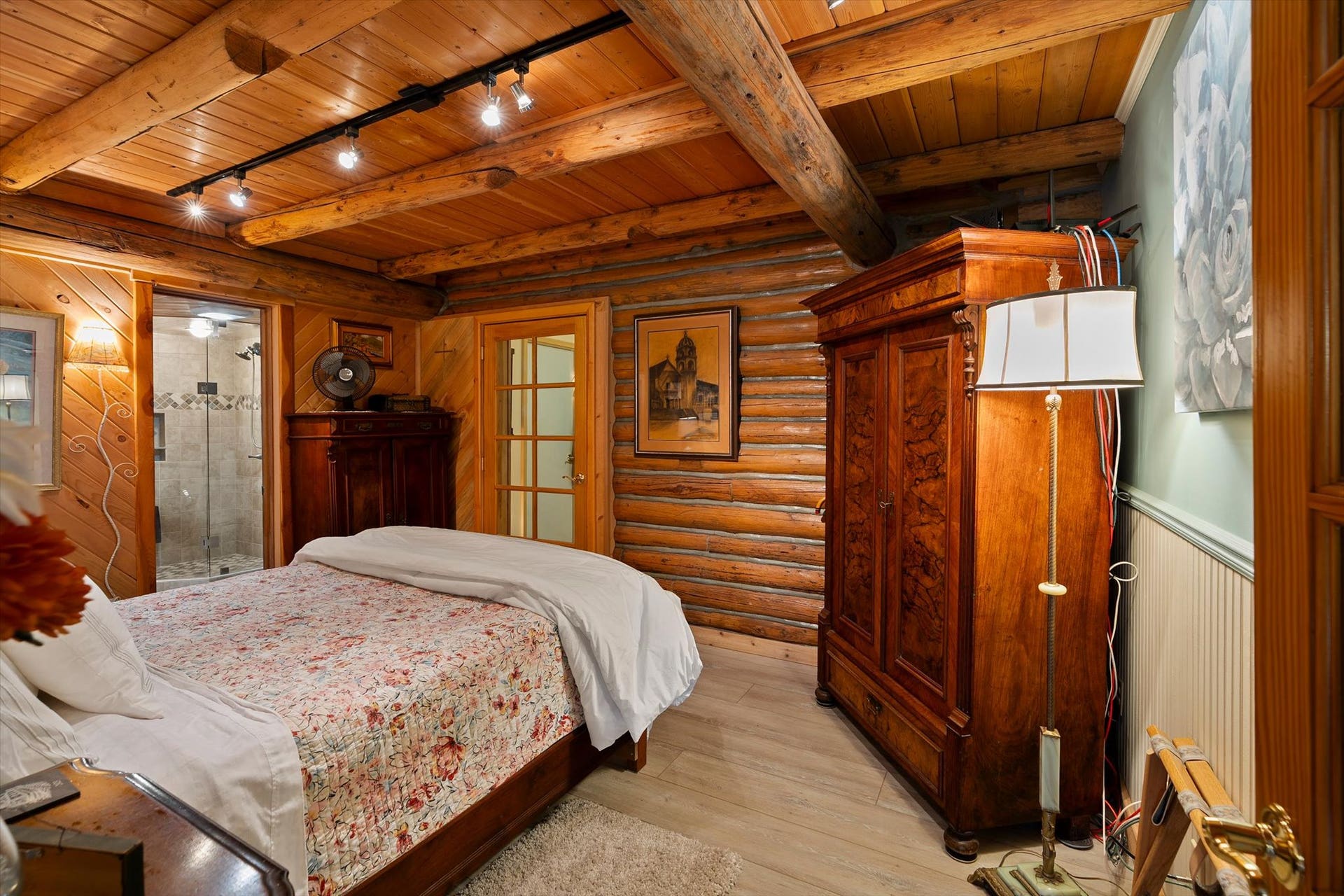 14259 Sunburst Drive, Bigfork, MT 59911 main level flex room - Bedroom 1