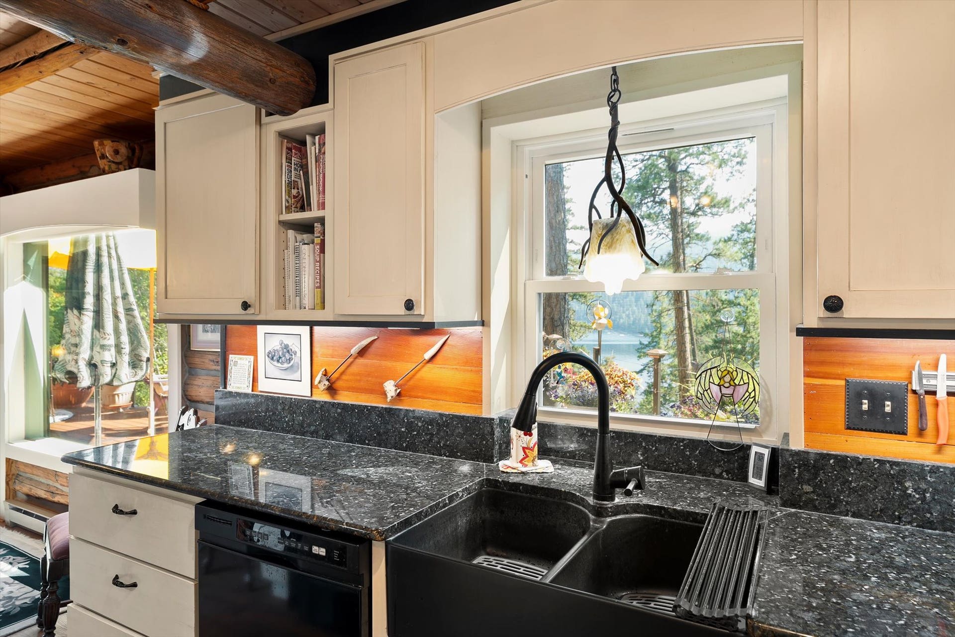 14259 Sunburst Drive, Bigfork, MT 59911 14259 Sunburst Drive, Bigfork, MT 59911