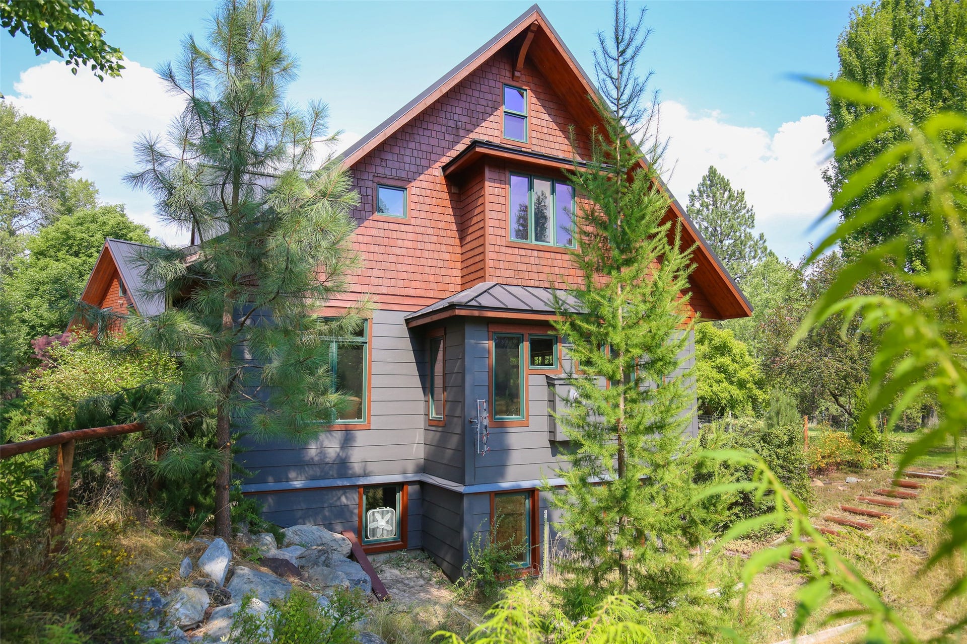 2 Ridge Lane, Trout Creek, MT 59874