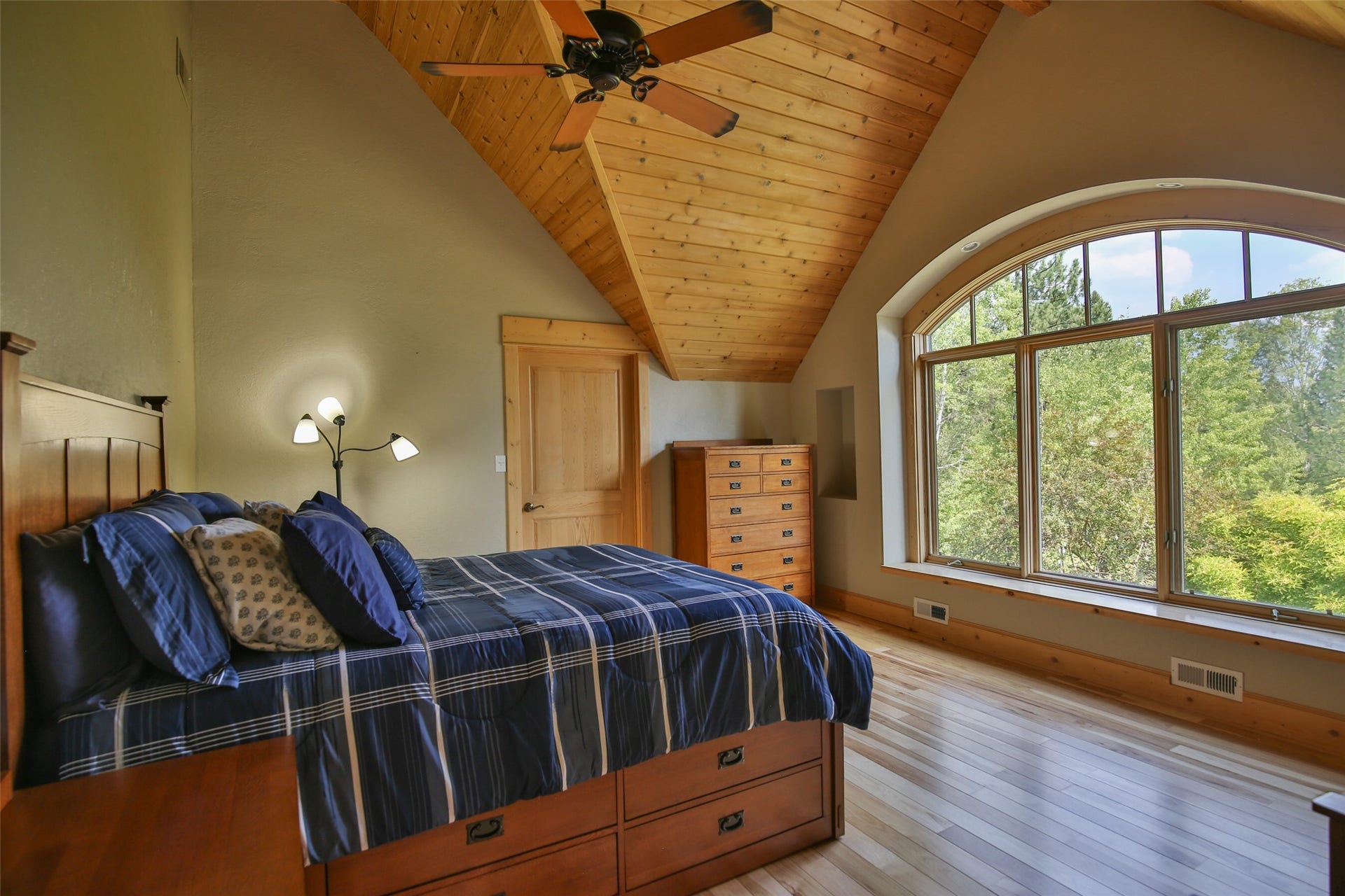 2 Ridge Lane, Trout Creek, MT 59874