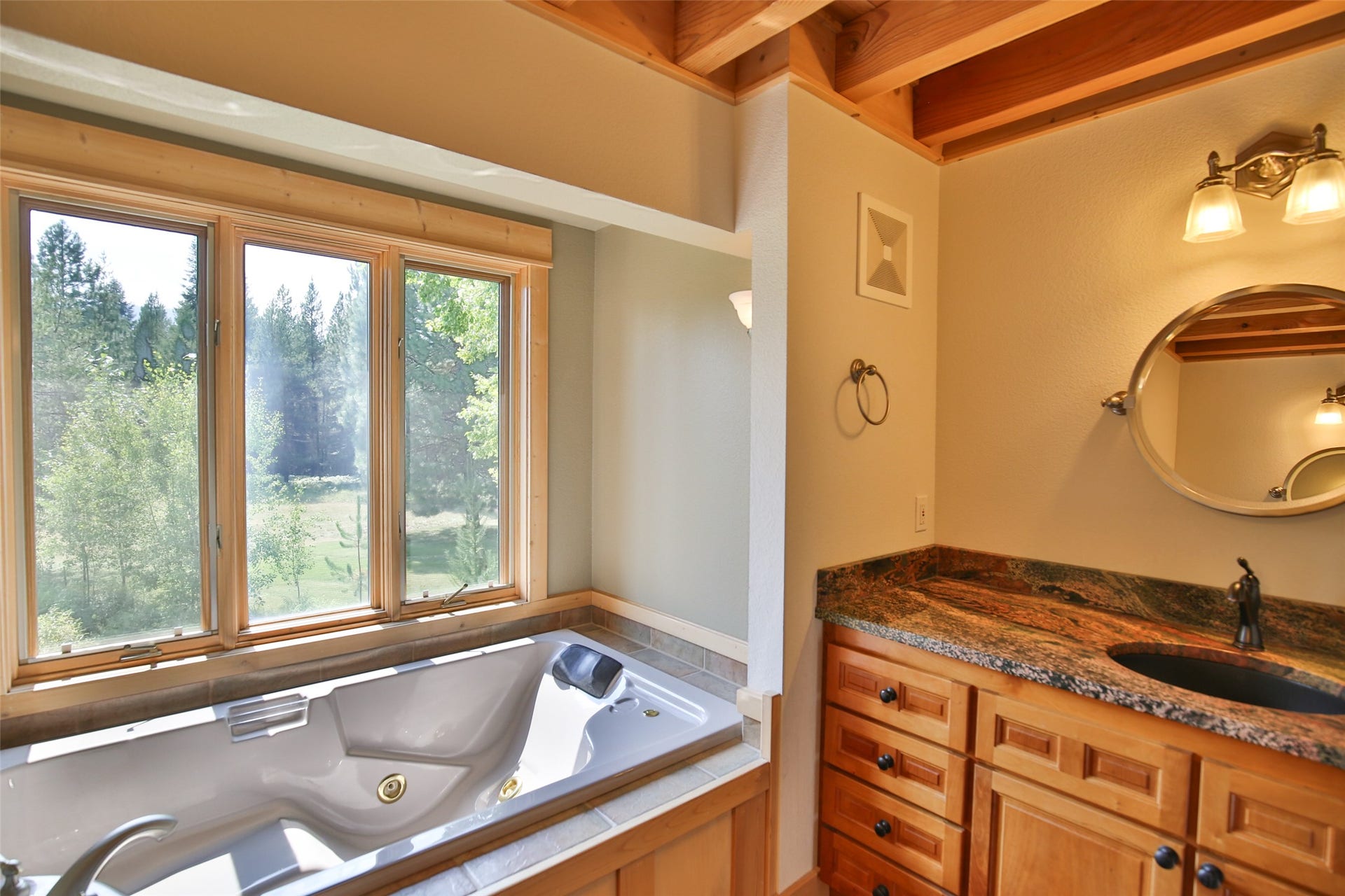2 Ridge Lane, Trout Creek, MT 59874