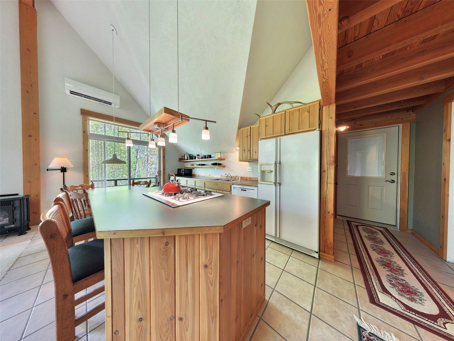 Apartment kitchen island