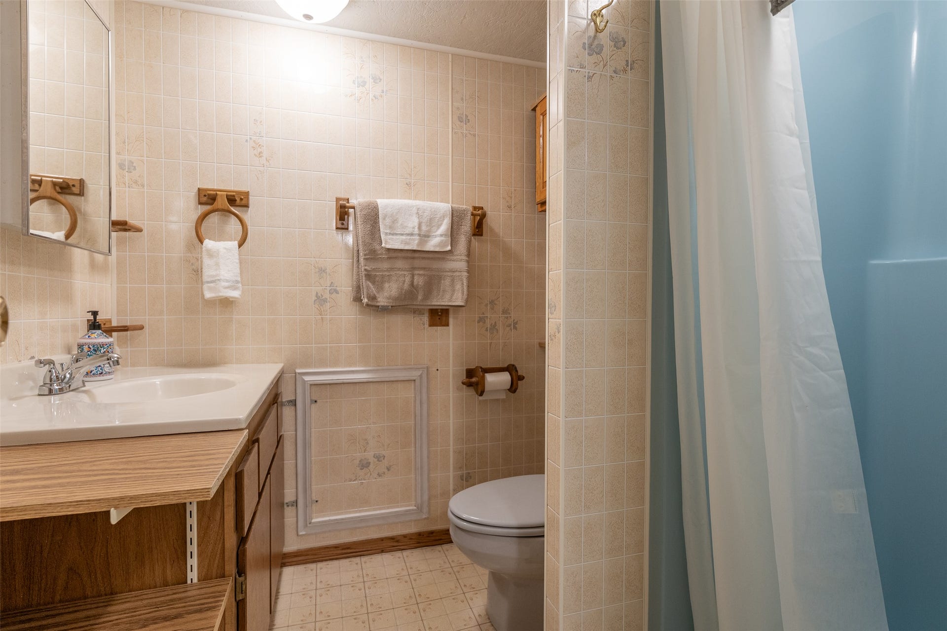2790 Mt Highway 82, Bigfork, MT 59911 2790 Mt Highway 82, Bigfork, MT 59911