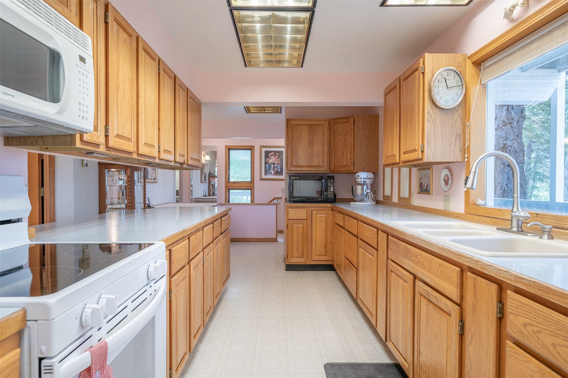 2790 Mt Highway 82, Bigfork, MT 59911 2790 Mt Highway 82, Bigfork, MT 59911