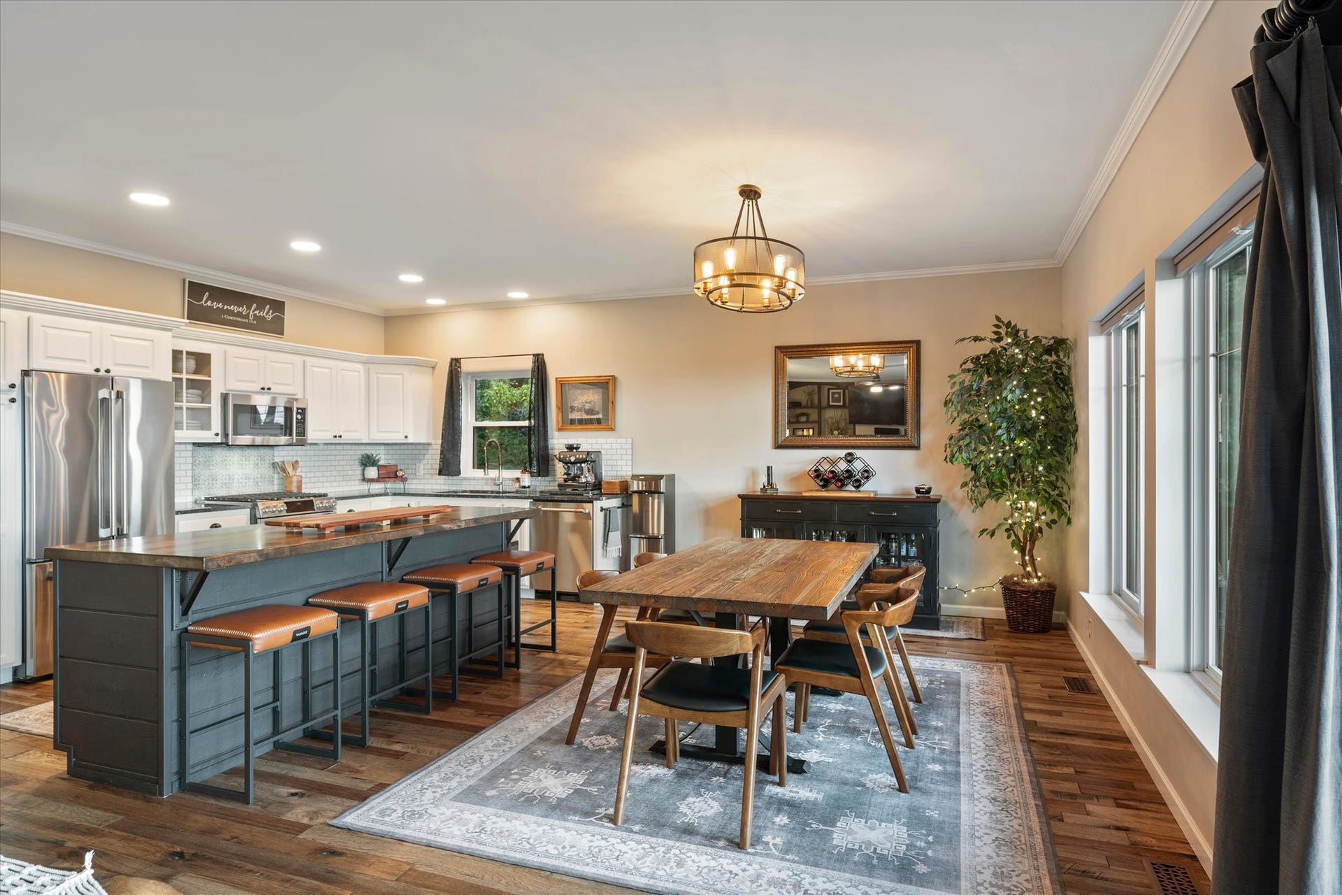 165 Sylvan Drive, Bigfork, MT 59911 Open Concept - Living, Dining, Kitchen - 165 Sylvan Drive - Bigfork, MT 59911165 Sylvan Drive - Bigfork, MT 59911