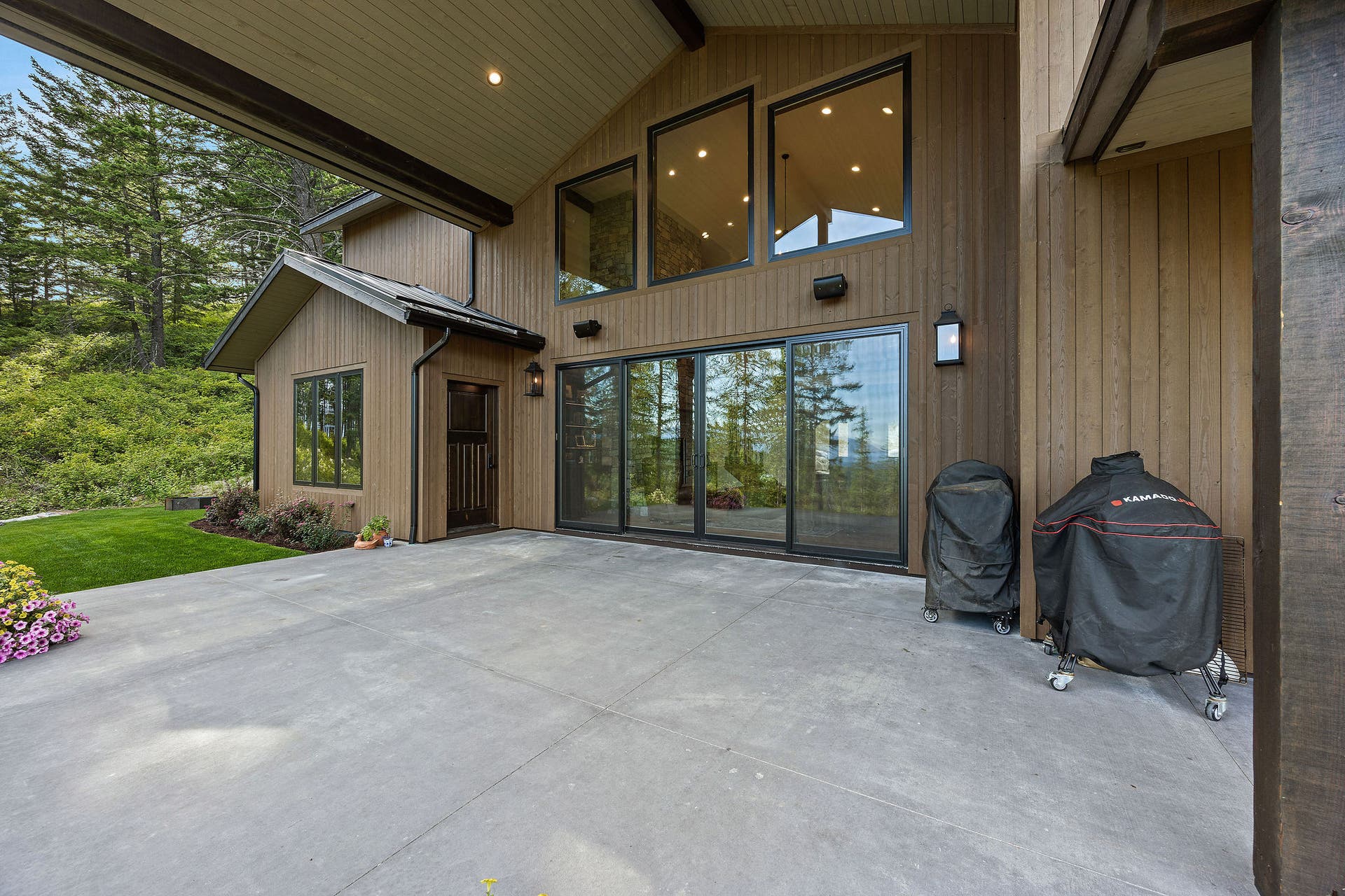 205 Pinto Trail, Bigfork, MT 59911 205 Pinto Trail, Bigfork, MT 59911