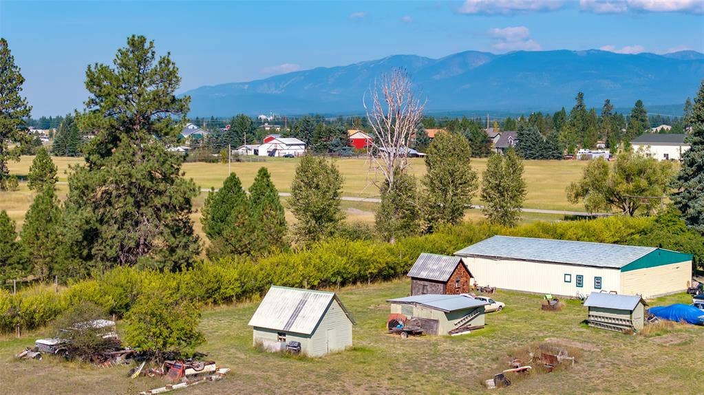 628 Kelley Road, Columbia Falls, MT 59912 628 Kelley Road, Columbia Falls, MT 59912