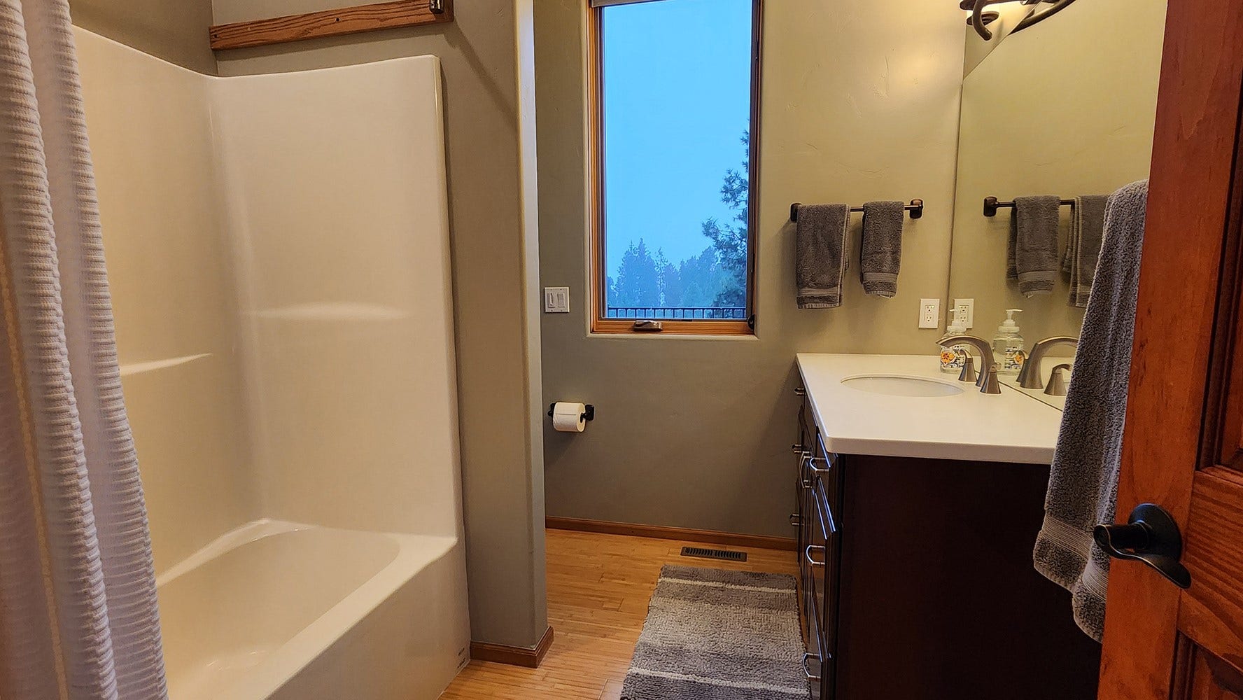 154 S Crestview Terrace, Bigfork, MT 59911 154 S Crestview Terrace, Bigfork, MT 59911