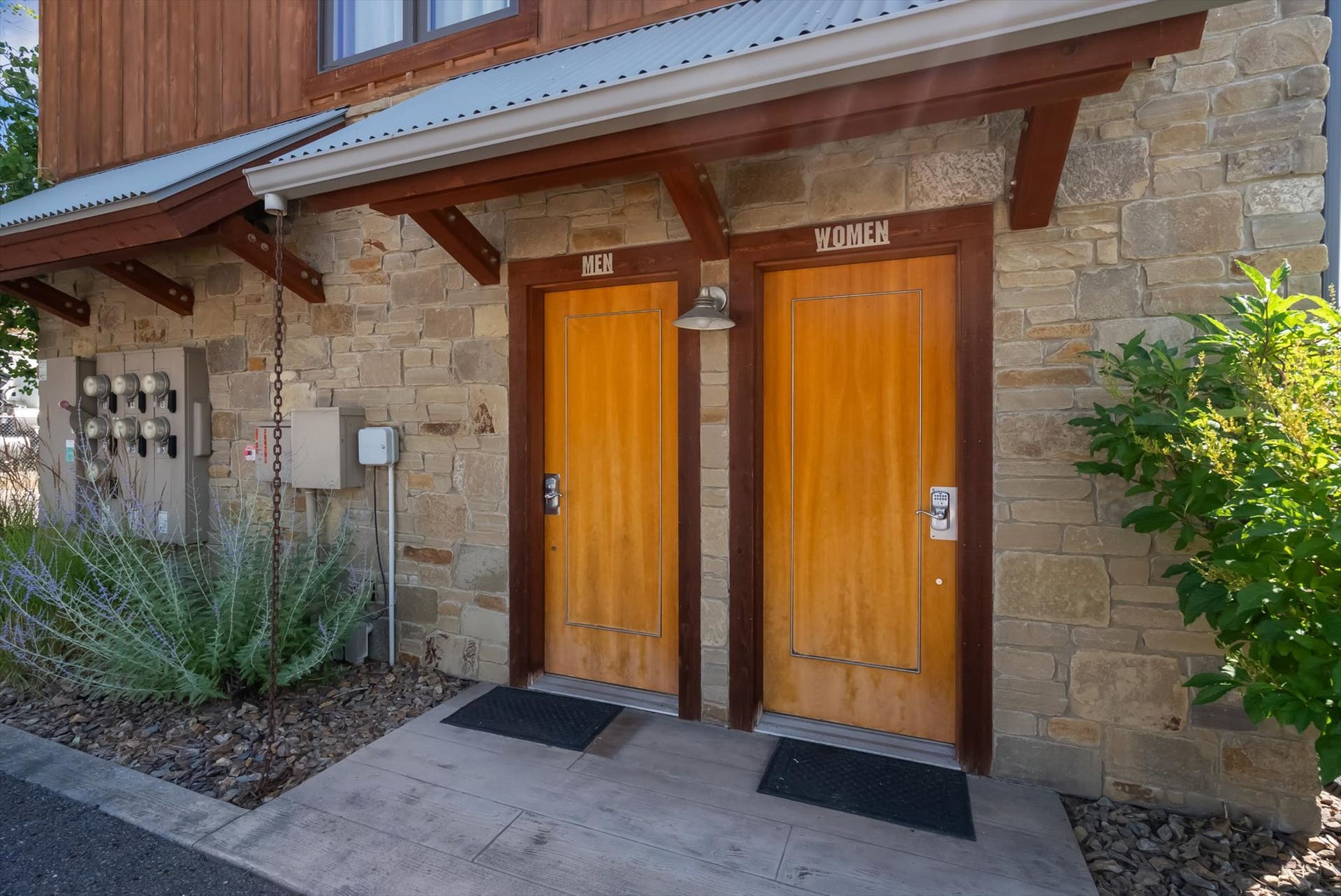 204 Bluebunch Court, Bigfork, MT 59911 Ponderosa Boat Club amenities - Boat launch /lake access park area bathrooms