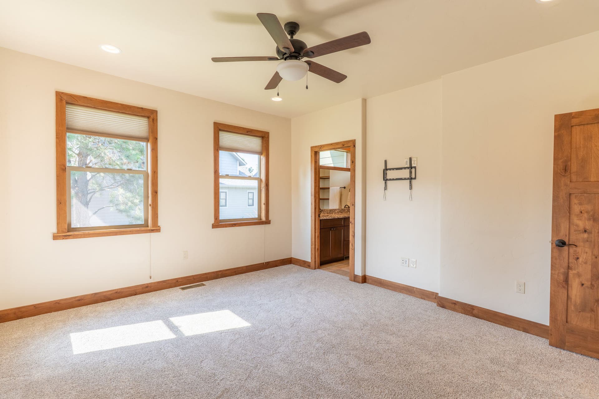 204 Bluebunch Court, Bigfork, MT 59911 204 Bluebunch Court, Bigfork, MT 59911