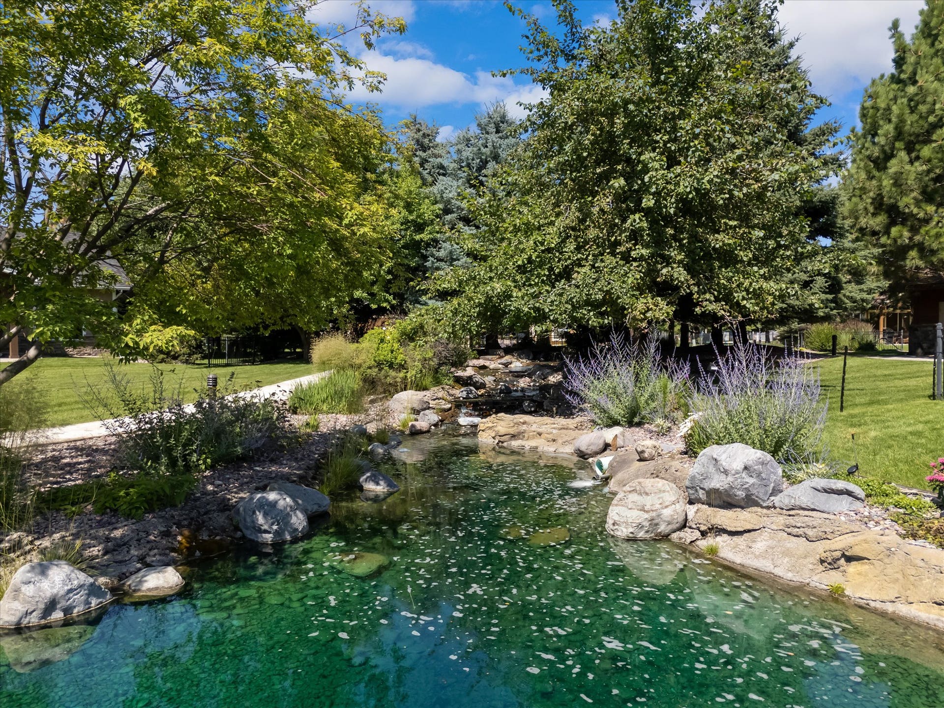 204 Bluebunch Court, Bigfork, MT 59911 Ponderosa Boat Club amenities - Water features