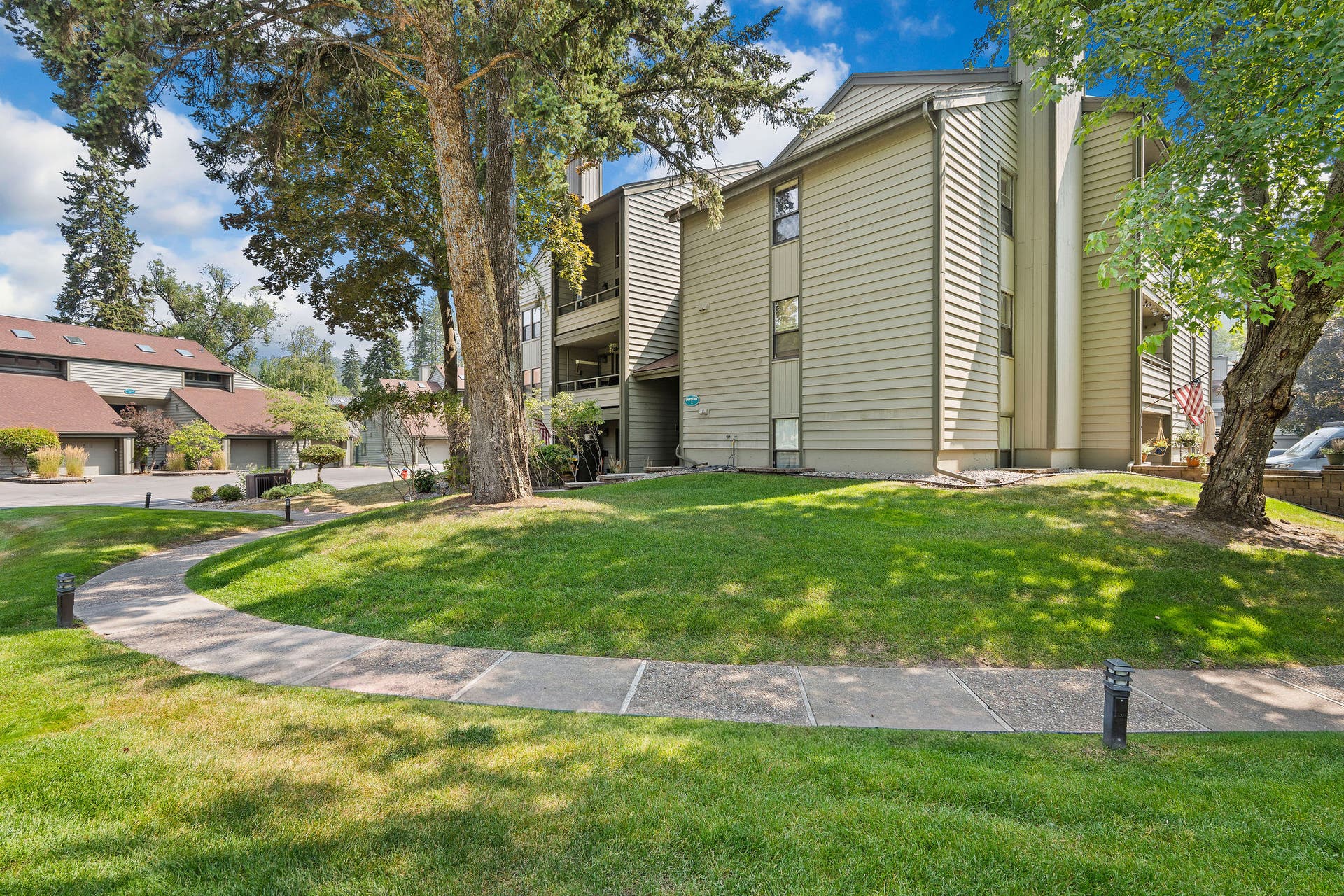 270 Bridge Street, #303 Quiet Cove II, Bigfork, MT 59911 270 Bridge Street, #303 Quiet Cove II, Bigfork, MT 59911