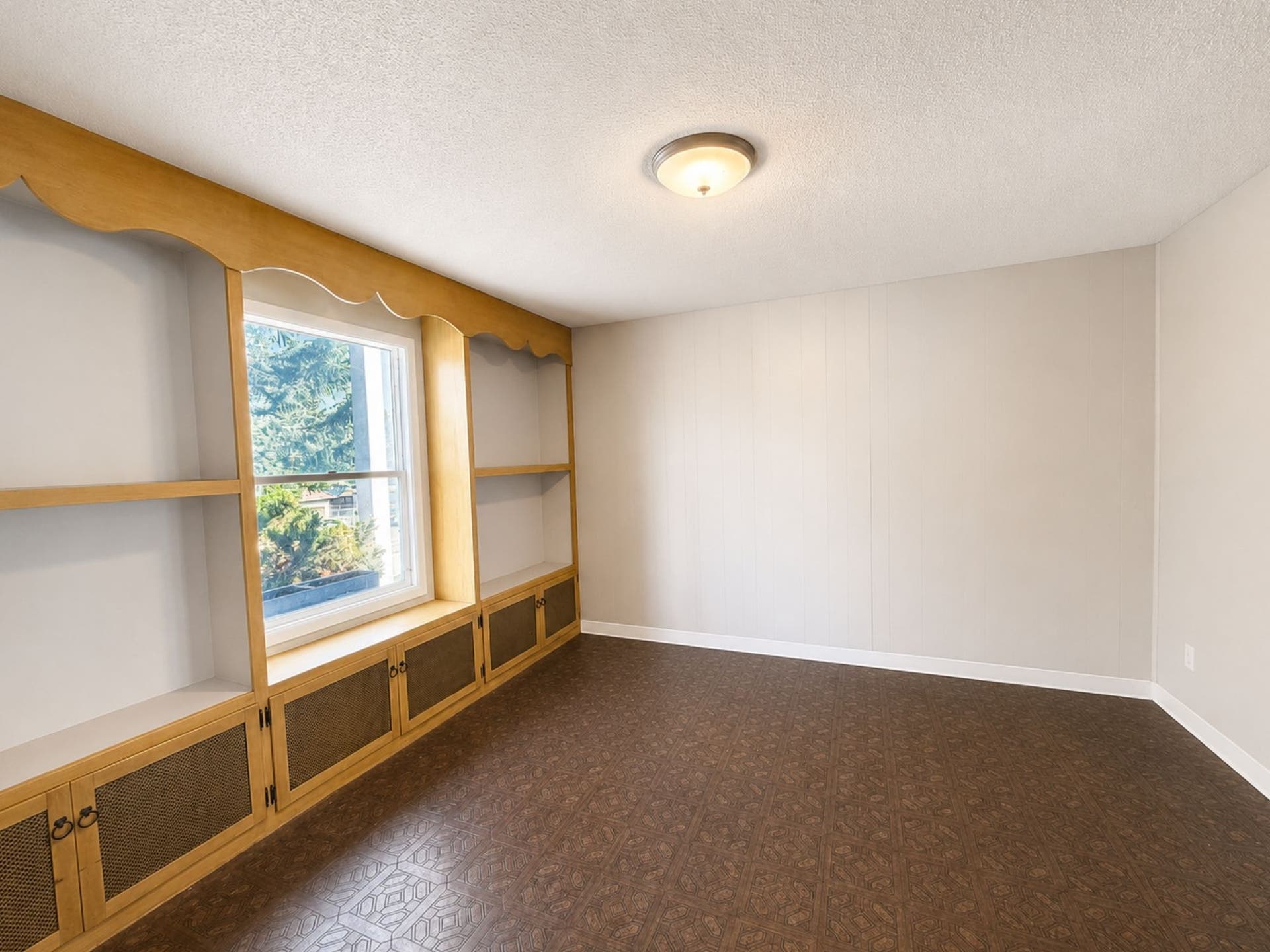 1700 32nd Street S, Great Falls, MT 59405