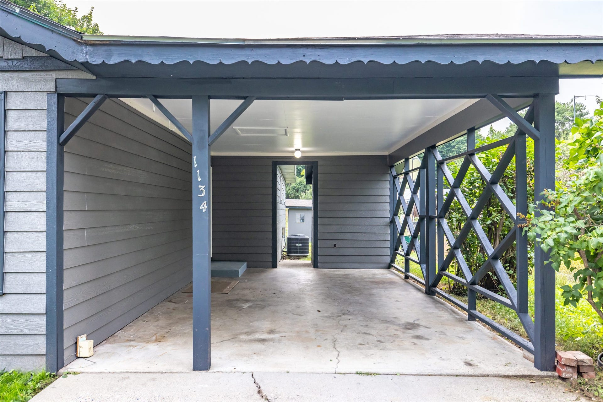 1134 3rd Avenue W, Columbia Falls, MT 59912