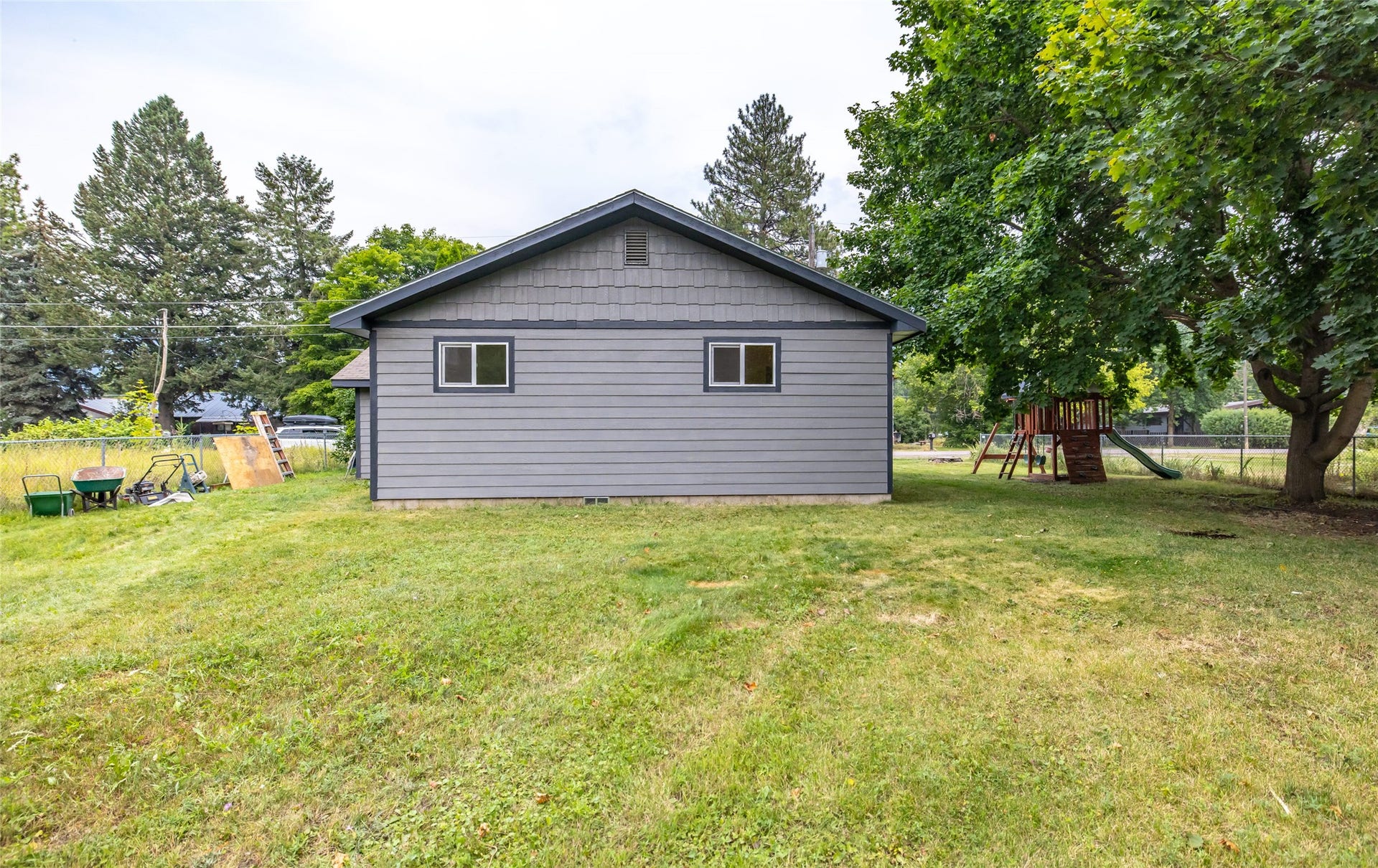 1134 3rd Avenue W, Columbia Falls, MT 59912
